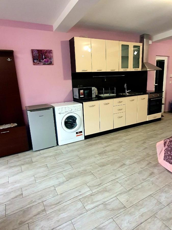Апартамент България Със Свободна Зона За Паркиране Veliko Tarnovo Luaran gambar
