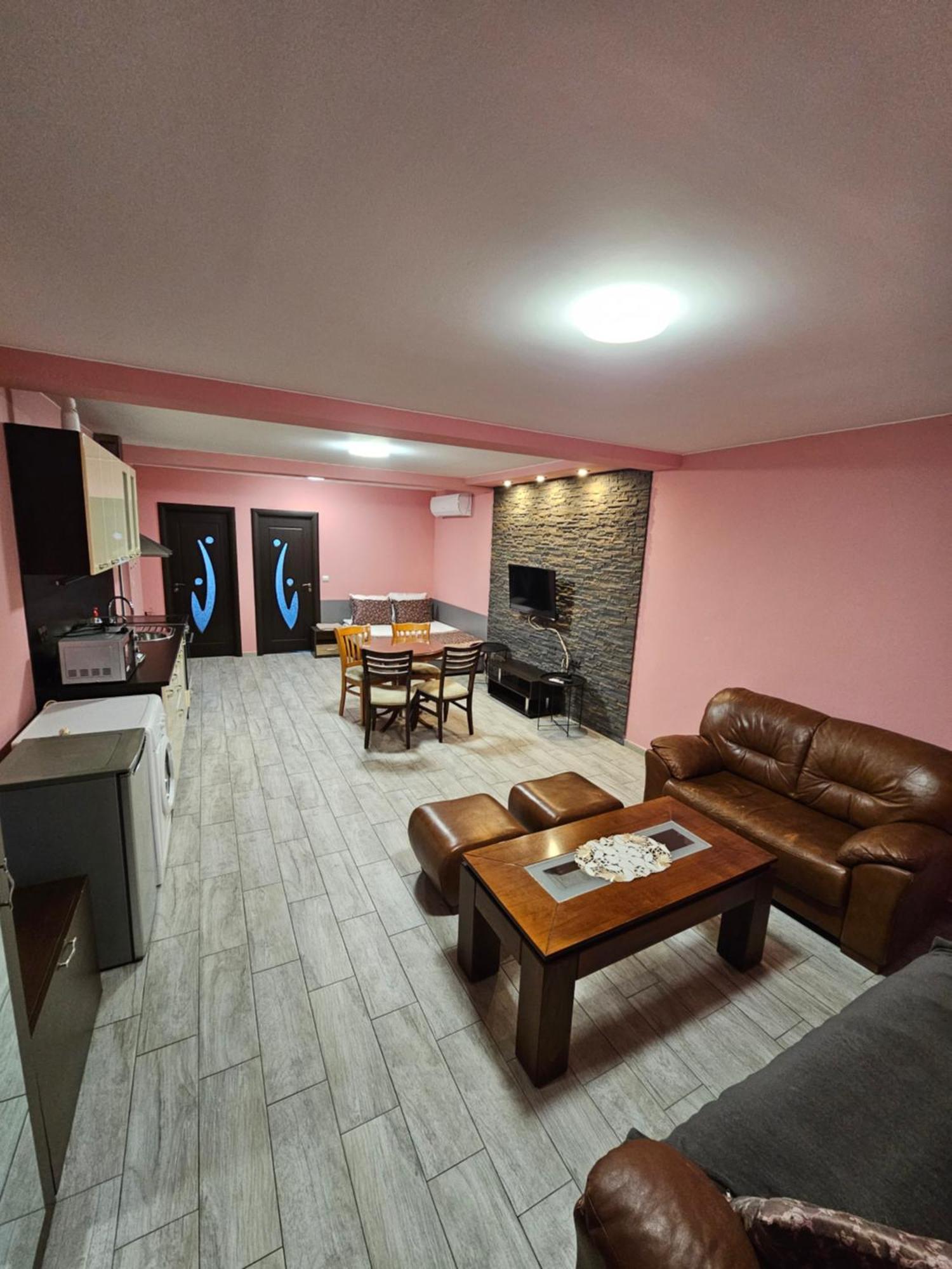 Апартамент България Със Свободна Зона За Паркиране Veliko Tarnovo Luaran gambar